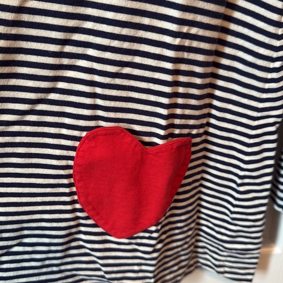 Mini Boden heart ❤️ tunic - Picture 2 of 3